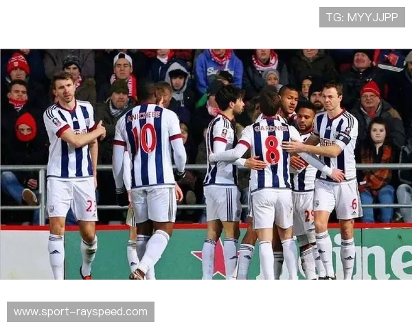 富勒姆1-0小胜水晶宫,罗宾逊传中造制胜球 富勒姆1-0小胜水晶宫,罗宾逊传中造制胜球